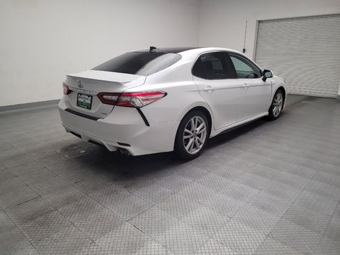 Used 2019 Toyota Camry XSE FWD image 9