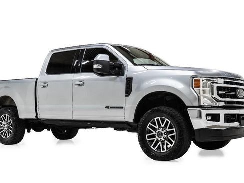 Used 2020 Ford F250 Lariat image 1