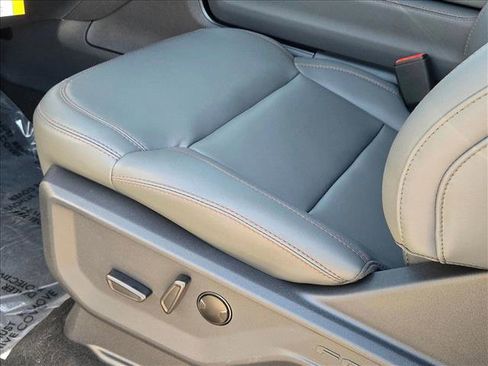 New 2025 Ford Expedition Active image 4