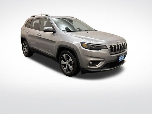 Used 2019 Jeep Cherokee Limited FWD image 3