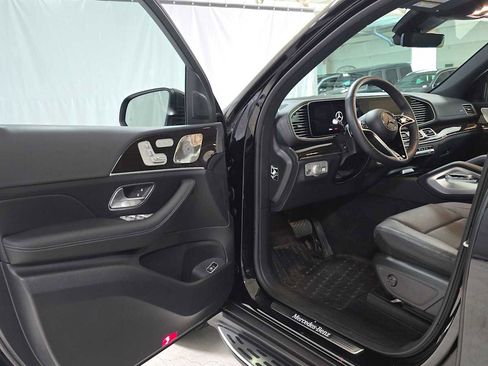 Used 2026 Mercedes-Benz GLS 450 4MATIC image 20