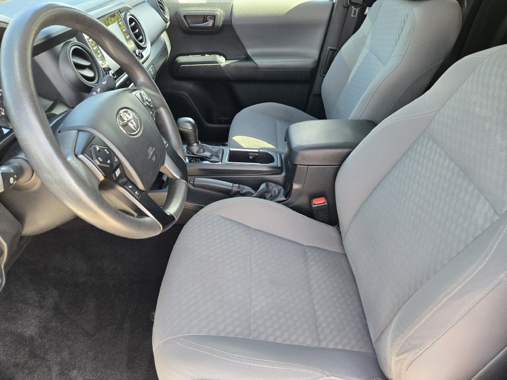 Used 2022 Toyota Tacoma SR RWD image 13