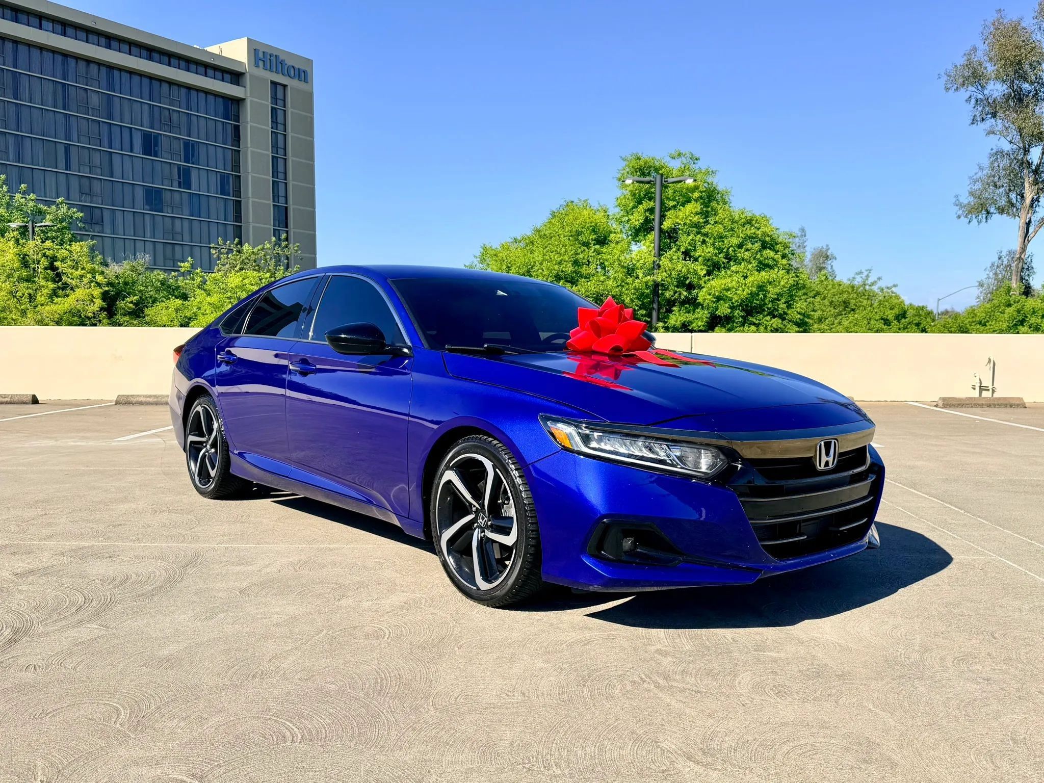 Used 2021 Honda Accord Sport image 3