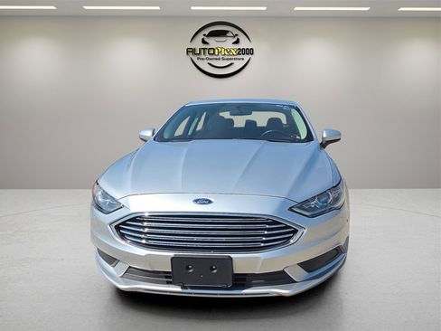 Used 2018 Ford Fusion S image 2