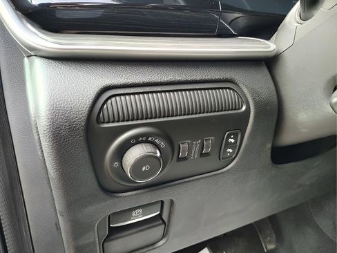 Used 2022 Jeep Wagoneer Series III w/ Flexible Seating Group AWD/4WD image 14