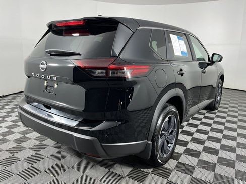 Used 2026 Nissan Rogue SV FWD image 8