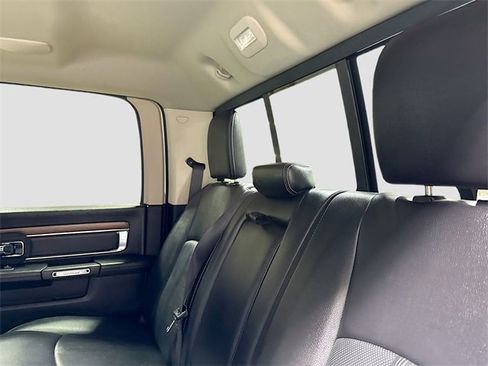 Used 2018 RAM 2500 Laramie image 27