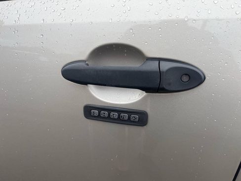Used 2011 Ford Escape XLT w/ 202A Rapid Spec Order Code FWD image 13