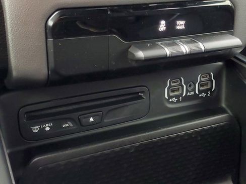 Used 2019 RAM 1500 Big Horn image 25