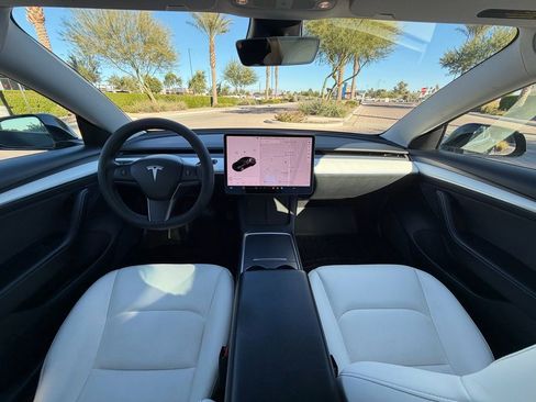 Used 2021 Tesla Model 3 Standard Range Plus image 11