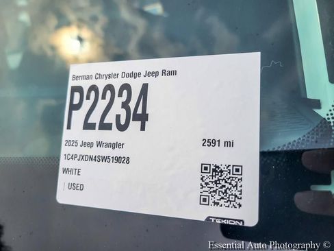 Used 2025 Jeep Wrangler Unlimited Sport AWD/4WD image 27