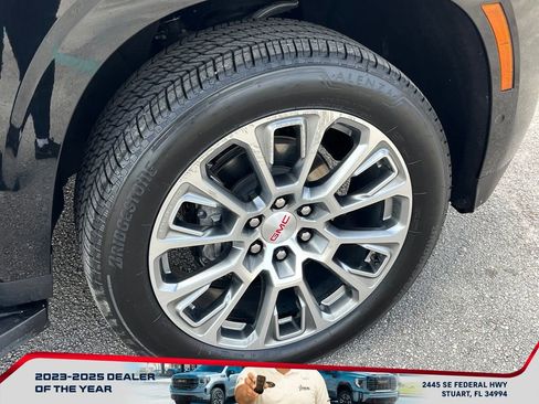 Used 2025 GMC Yukon Denali image 22