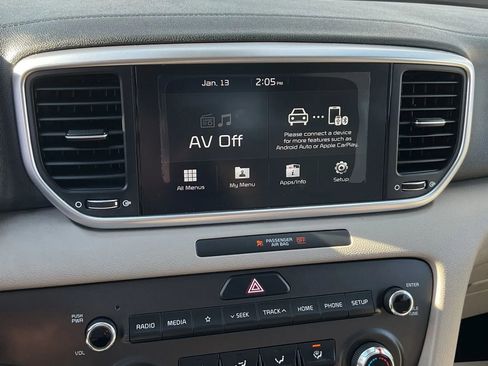 Used 2020 Kia Sportage LX image 25