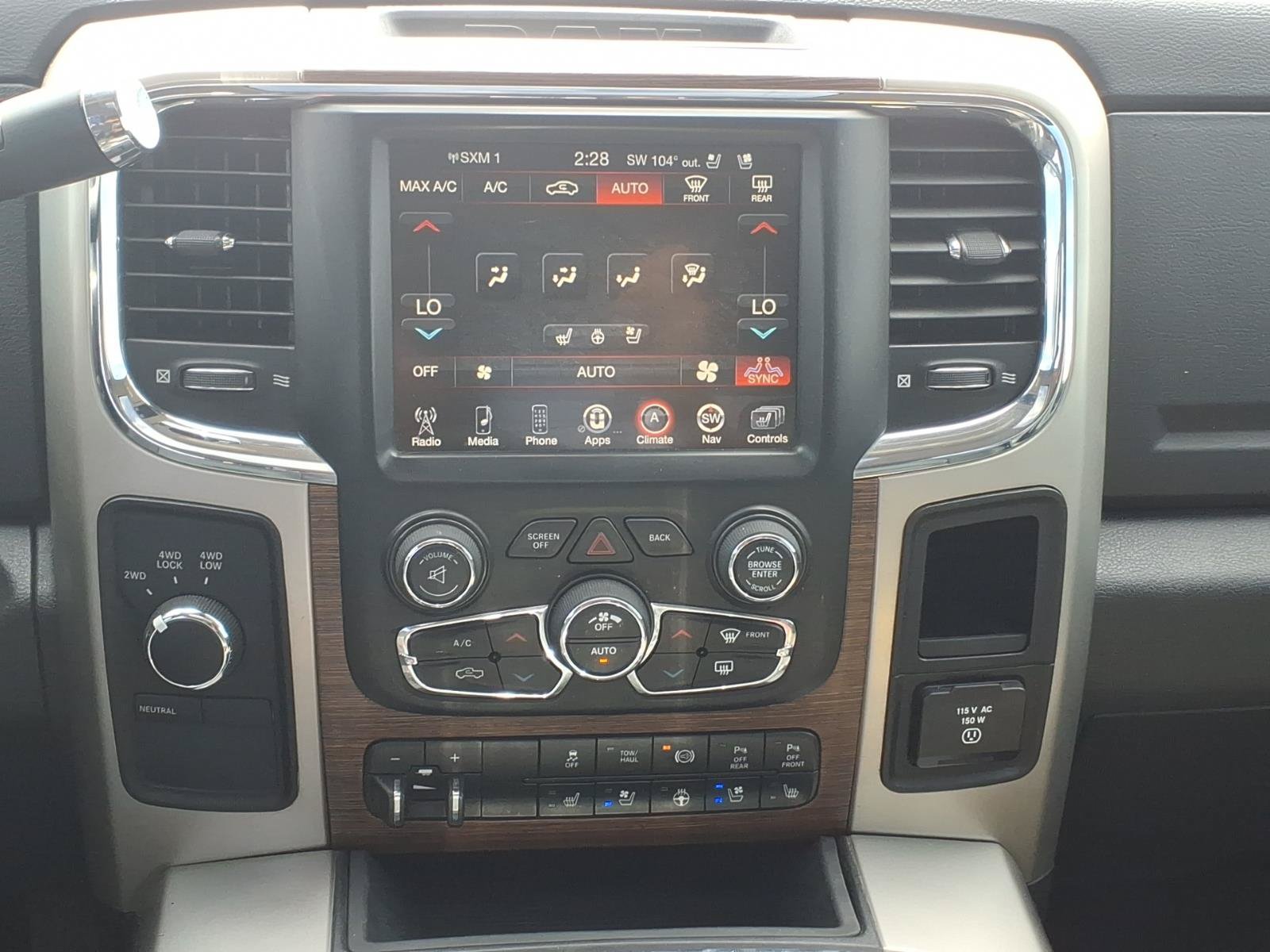 Used 2016 RAM 2500 Laramie AWD/4WD image 13