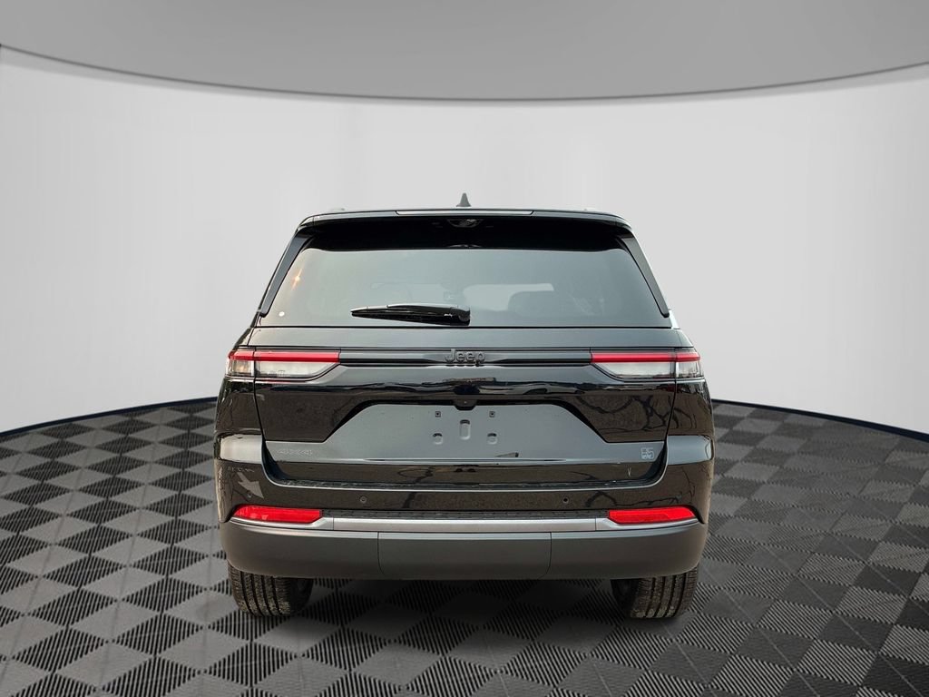 New 2026 Jeep Grand Cherokee Limited AWD/4WD image 3