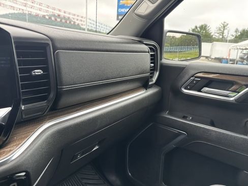 Used 2023 Chevrolet Silverado 1500 RST w/ Z71 Off-Road Package image 23