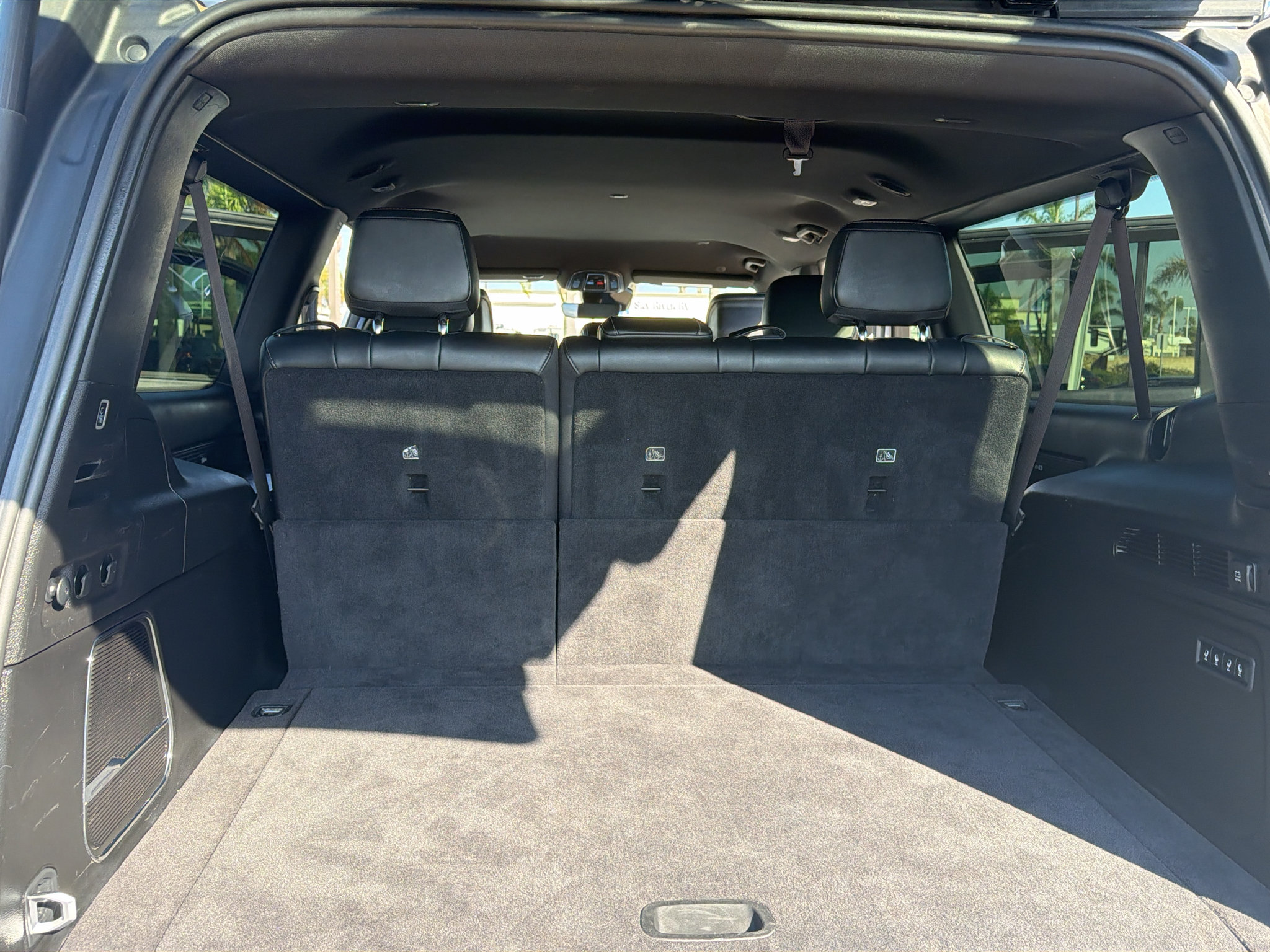 Used 2024 Jeep Wagoneer L Series III w/ Flexible Seating Group AWD/4WD image 18