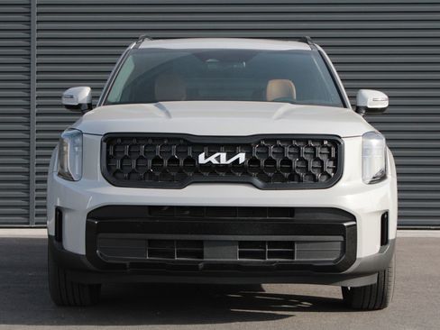 Used 2024 Kia Telluride EX X-Line image 2