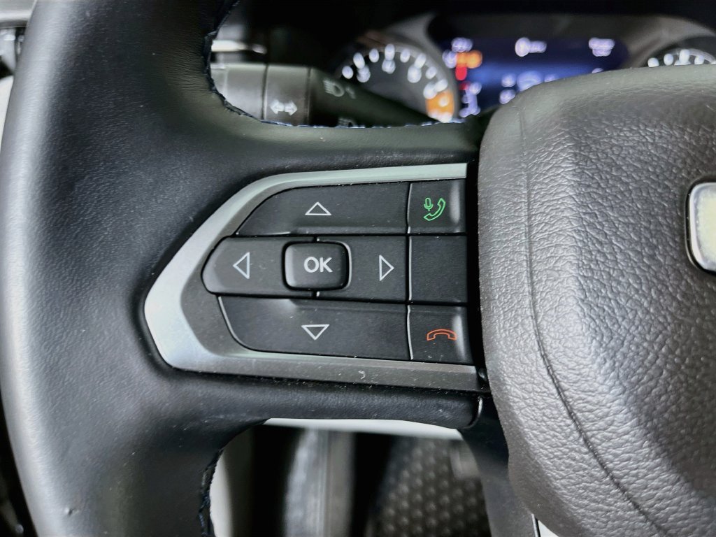 Used 2022 Jeep Compass Latitude w/ Convenience Group FWD image 14