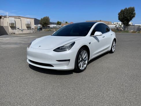 Used 2019 Tesla Model 3 Standard Range Plus RWD image 2