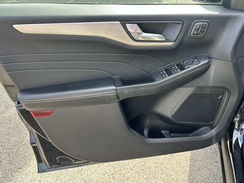 Used 2021 Ford Escape SEL w/ Technology Package FWD image 19