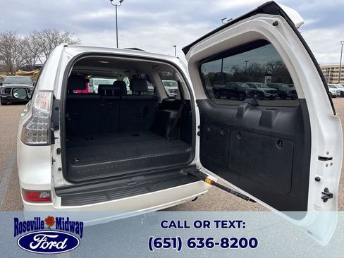 Used 2015 Lexus GX 460 image 42