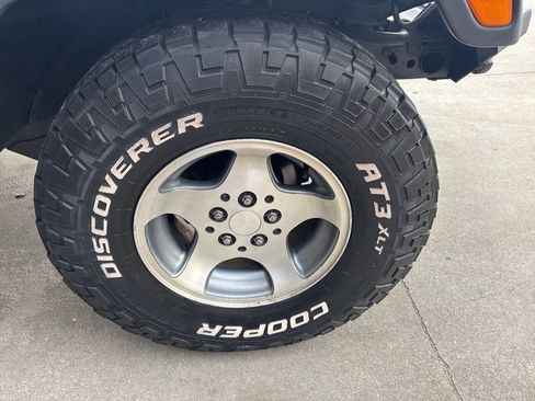 Used 2004 Jeep Wrangler Sport w/ Dual Top Group image 23