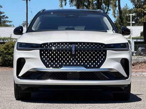 New 2026 Lincoln Nautilus Reserve AWD/4WD image 6