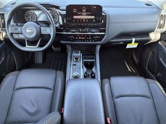 Certified 2025 Nissan Pathfinder SL AWD/4WD video 2