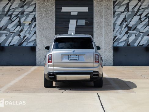 Used 2020 Rolls-Royce Cullinan AWD/4WD image 13