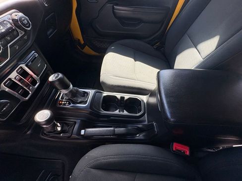 Used 2020 Jeep Wrangler Unlimited Sport image 27