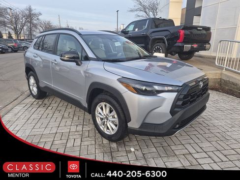 New 2026 Toyota Corolla Cross LE image 2