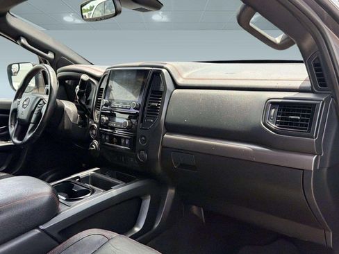 Used 2020 Nissan Titan PRO-4X w/ Pro-4x Convenience Package AWD/4WD image 29