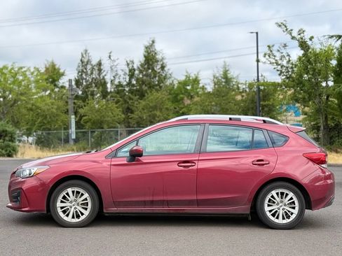 Used 2018 Subaru Impreza 2.0i Premium w/ Popular Package #2 AWD/4WD image 2