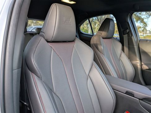 Used 2023 Lexus UX 250h F Sport image 38