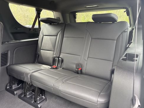 New 2026 Chevrolet Suburban LT w/ Comfort Package AWD/4WD image 22