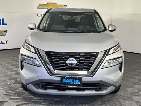 Used 2022 Nissan Rogue SV image 8