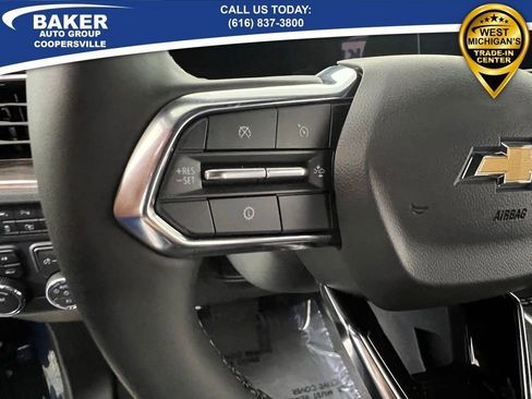 New 2025 Chevrolet Suburban Premier image 23