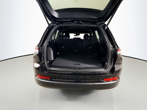 New 2025 Jeep Grand Cherokee Limited image 25