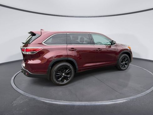 Used 2015 Toyota Highlander Plus AWD/4WD image 4