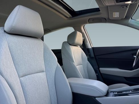 Used 2023 Honda Accord EX image 30