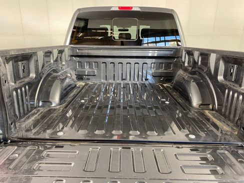 Used 2018 Ford F150 Platinum w/ Equipment Group 701A Luxury image 29