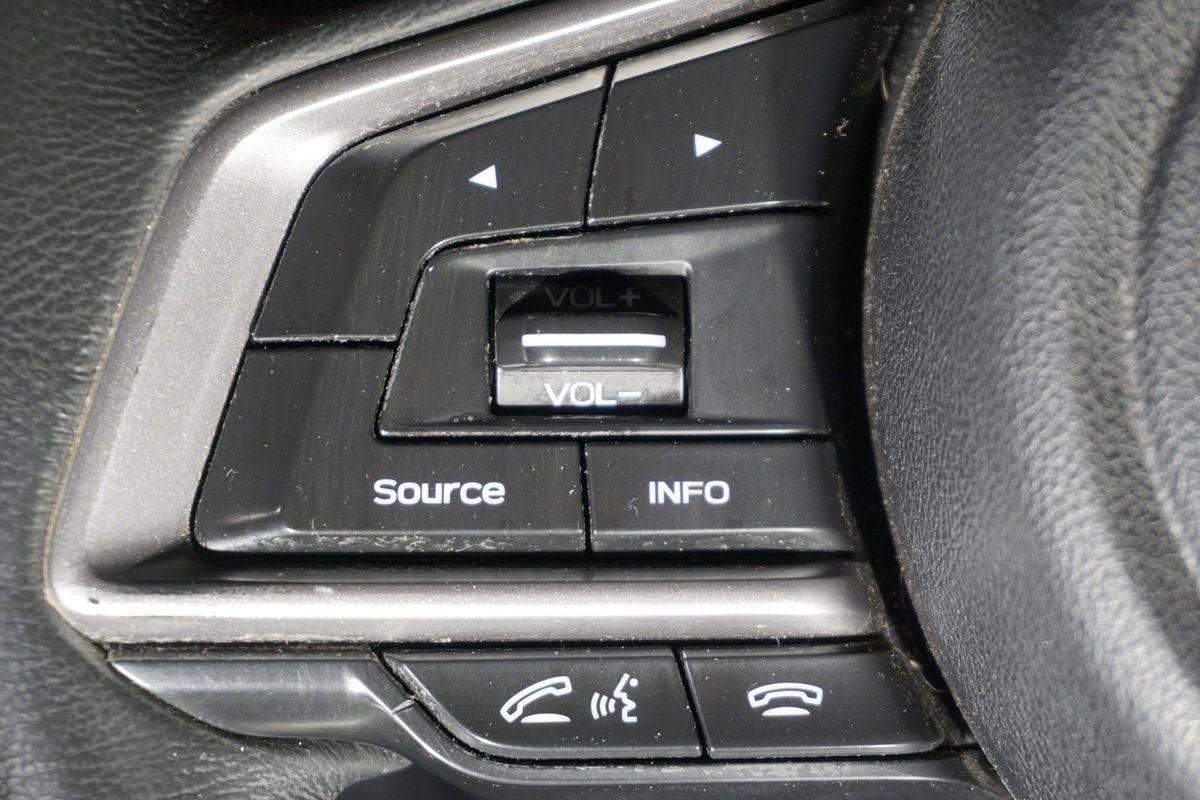 Used 2019 Subaru Crosstrek 2.0i Premium AWD/4WD image 13
