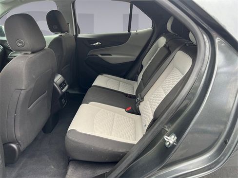 Used 2021 Chevrolet Equinox LS w/ LS Convenience Package image 16