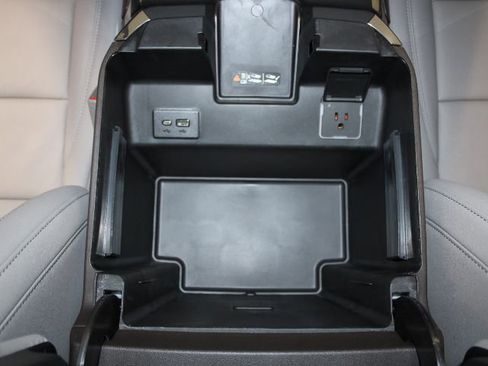 New 2026 GMC Sierra 1500 SLT w/ SLT Premium Plus Package image 32