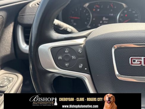 Used 2024 GMC Terrain SLT AWD/4WD image 24