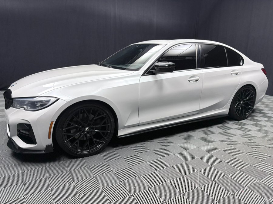 Used 2021 BMW 330i xDrive  w/ M-Sport Package w/ M Sport Package AWD/4WD image 14