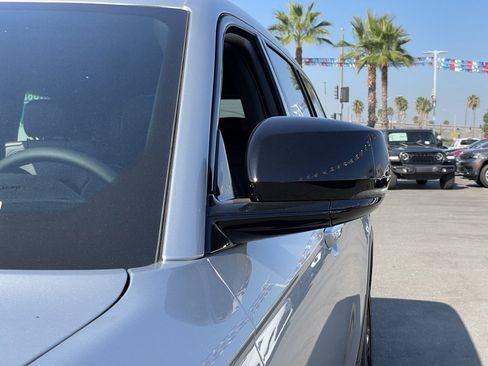 New 2025 Jeep Grand Cherokee L Altitude image 12