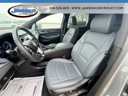 Used 2024 Buick Enclave Essence FWD image 18