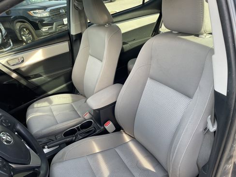 Used 2015 Toyota Corolla LE image 11
